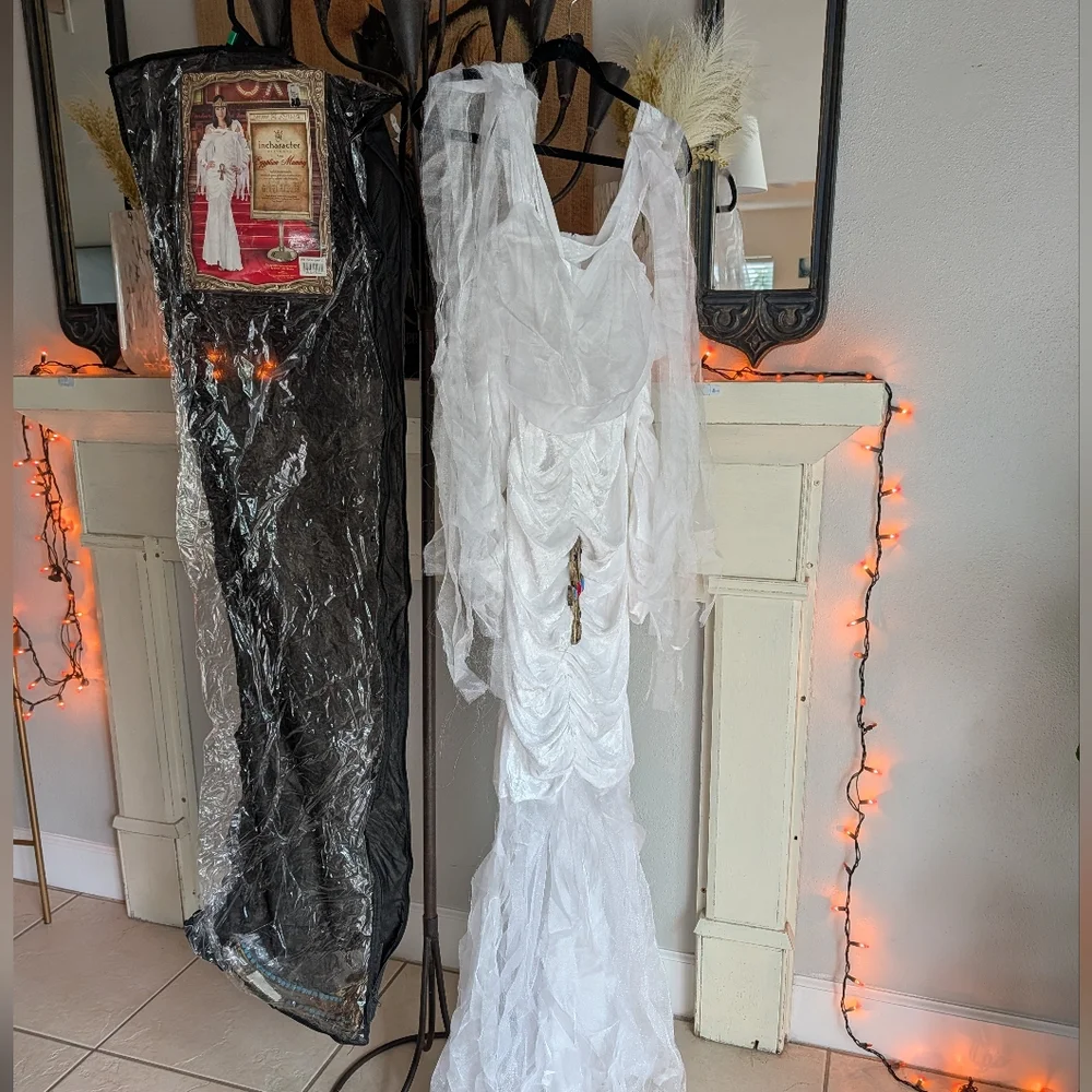 NWOT In Character Egyptian Mummy Size L - Picture 12 of 16